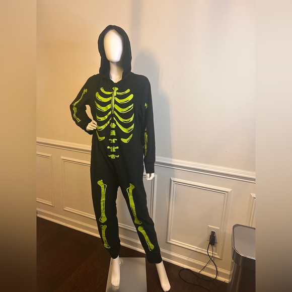 Women’s Hide and Eek Skeleton Union Suit 1PC Pajama Sleepwear , Size Large, NWOT - Picture 9 of 13